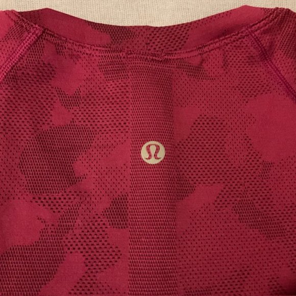 NWOT lululemon Lunar New Year Swiftly Tech L/S Shirt 2.0, Race Lgth, Sz 8, RARE! - Picture 7 of 7